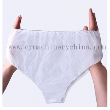 Máquina automática para fabricação de shorts cirúrgicos não tecidos